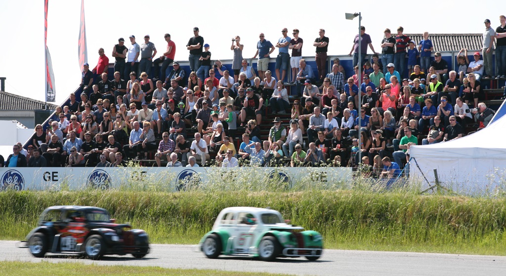 Der er masser af race i vente for tilskuerne når der står Legend Cup på løbsprogrammet.
(Foto: Motorsporten.dk)